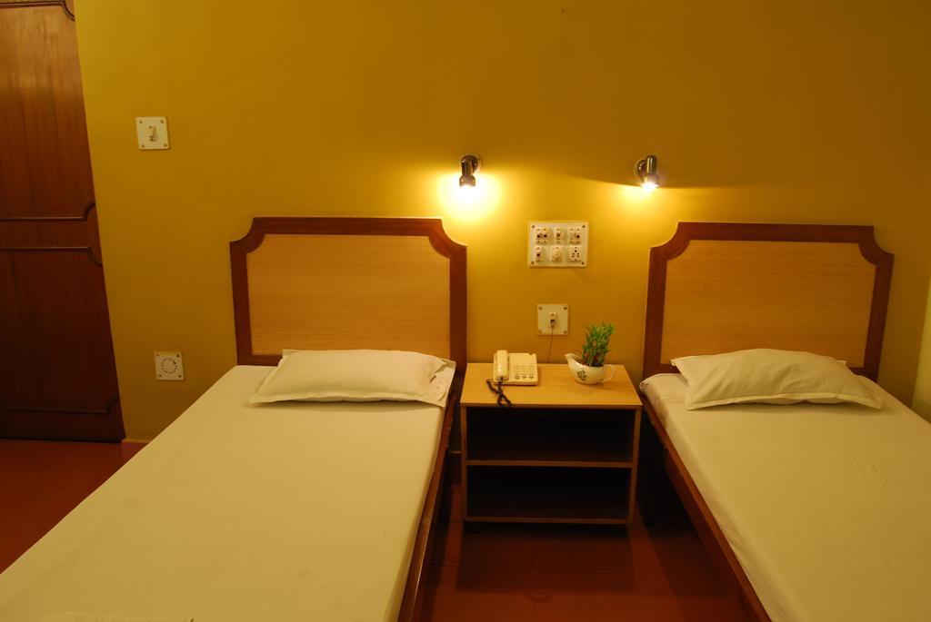 The Boulevard Hotel Jamshedpur Exterior photo